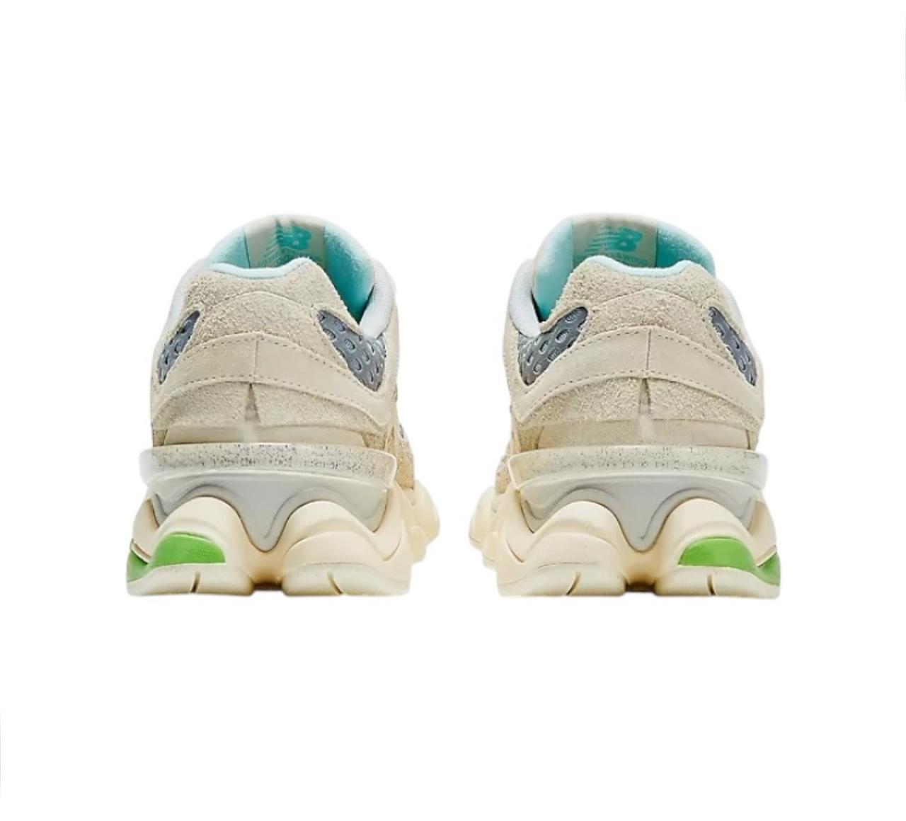 New Balance 9060 - Bricks & Wood