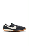 Nike Moon Shoe SP
Jacquemus Off Noir