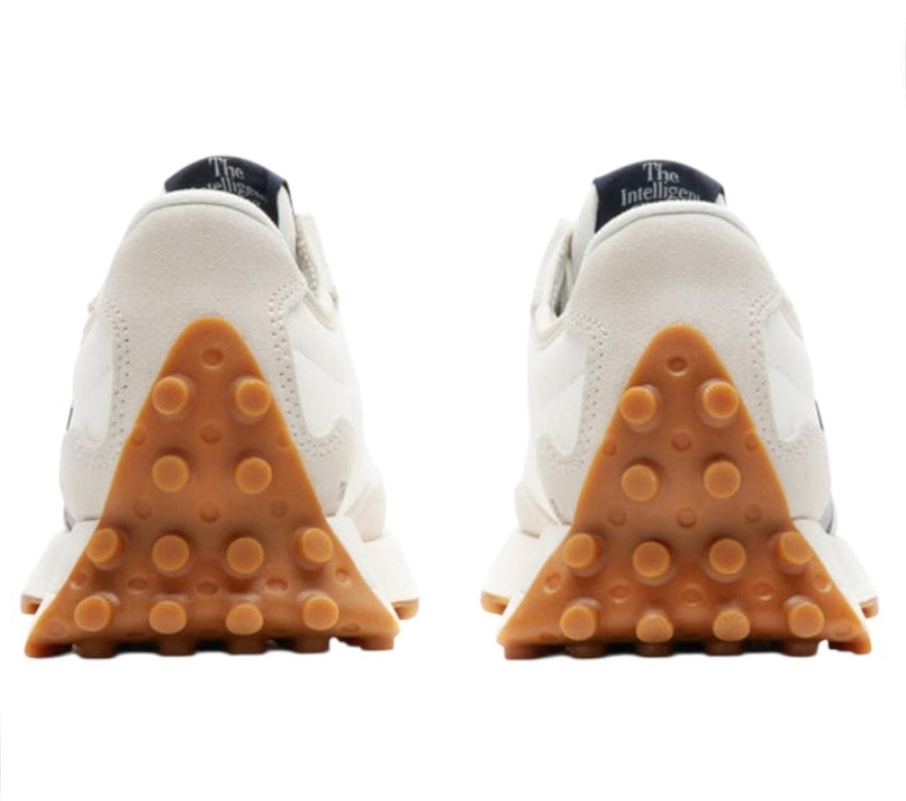 New Balance 327 - Moonbeam Outerspace