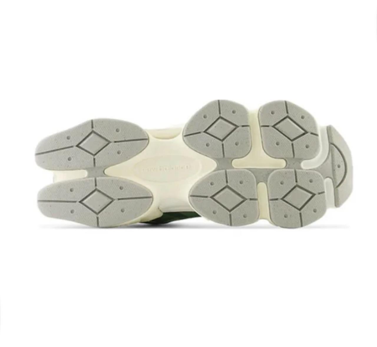 New Balance 9060 - Nori